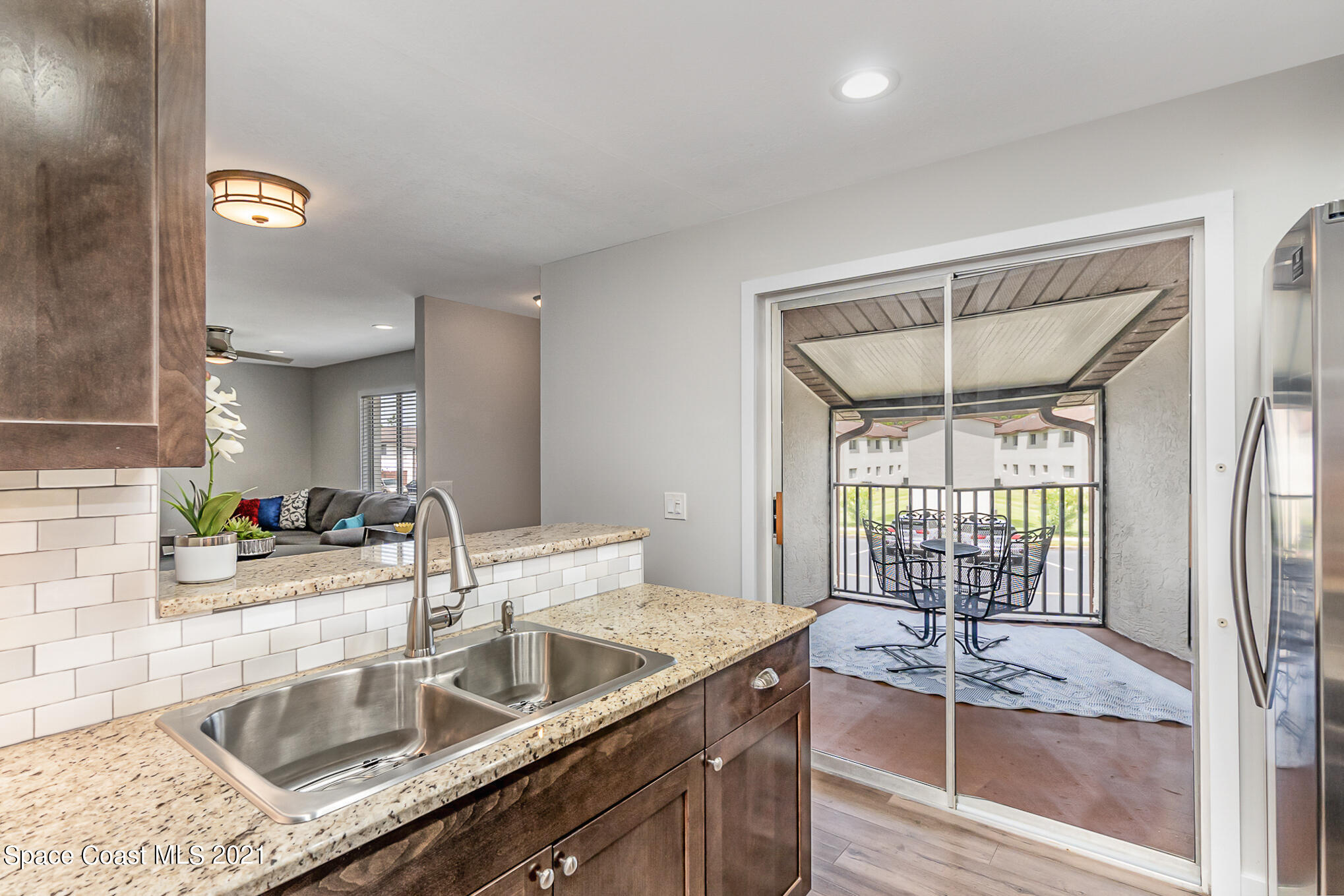 663 Ridge Club Drive, Unit 32 Melbourne, FL 32934 - Photo 8 of 23 Kitchen