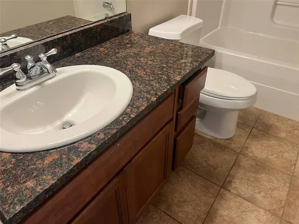 $2,000 | 184 Riverbrooke Drive, Shreveport, LA 71115