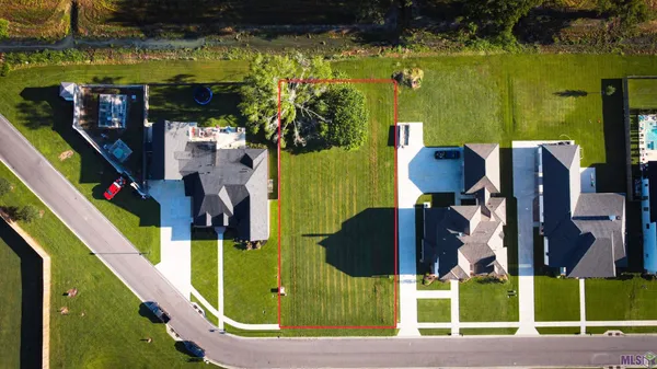 $100,000 | 2218 Silverstone Avenue, Port Allen, LA 70767