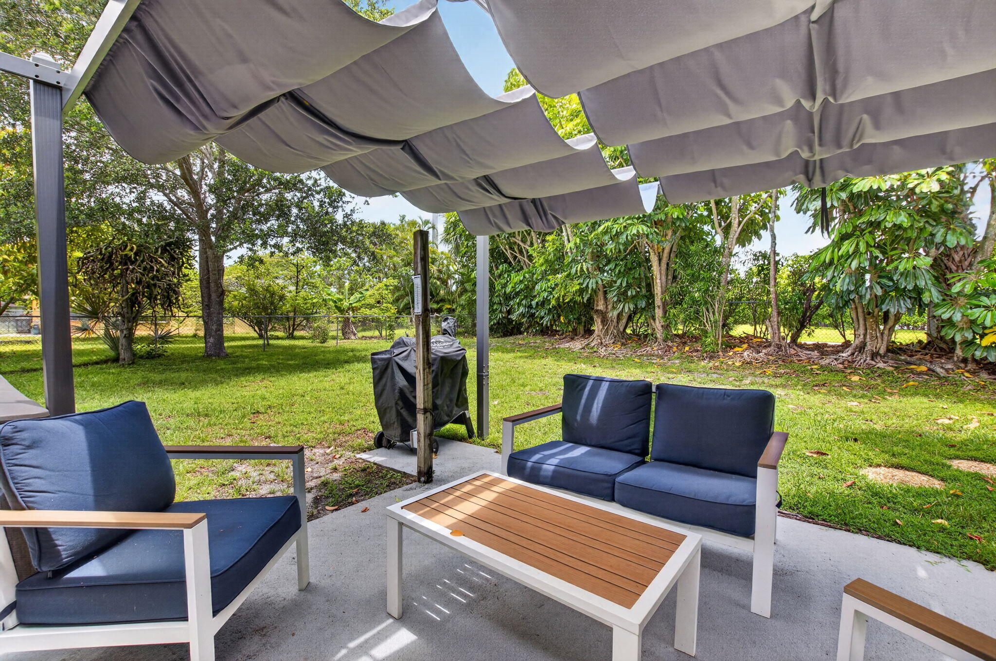 9734 Alaska Circle Boca Raton, FL 33434 - Photo 22 of 25 Yard