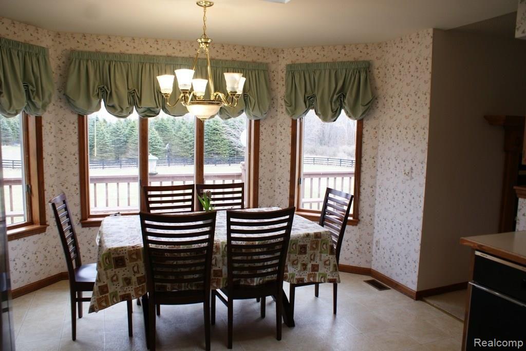2185 Broker Road Lapeer, MI 48446 - Photo 30 of 58 DSC09657.JPG