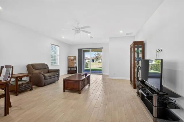 $528,000 | 1232 Haywagon Trail, Loxahatchee, FL 33470