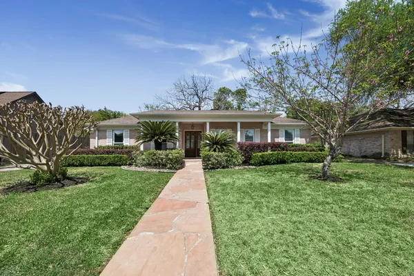 $599,000 | 7726 Meadowvale Drive, Houston, TX 77063