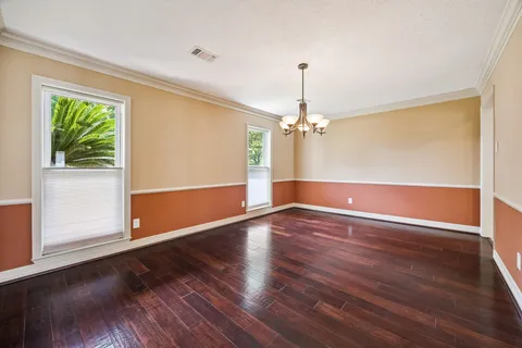 $599,000 | 7726 Meadowvale Drive, Houston, TX 77063