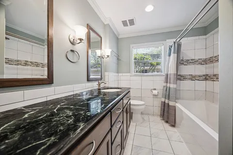 $599,000 | 7726 Meadowvale Drive, Houston, TX 77063