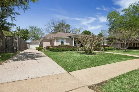 $599,000 | 7726 Meadowvale Drive, Houston, TX 77063