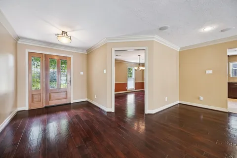 $599,000 | 7726 Meadowvale Drive, Houston, TX 77063