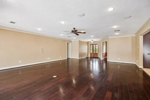 $599,000 | 7726 Meadowvale Drive, Houston, TX 77063