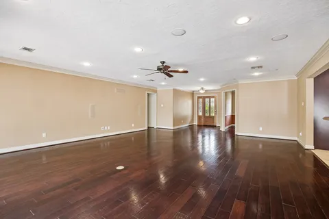 $599,000 | 7726 Meadowvale Drive, Houston, TX 77063