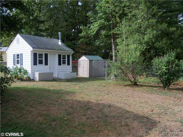 304 Chiappa Road Sandston, VA 23150 - Photo 10 of 12 Yard/Garden