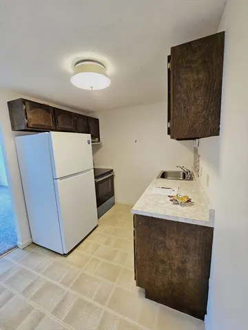 $205,000 | 63 Leonard Road, Unit 63, Boxborough, MA 01719