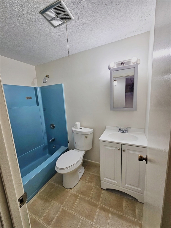 63 Leonard Road, Unit 63 Boxborough, MA 01719 - Photo 9 of 16