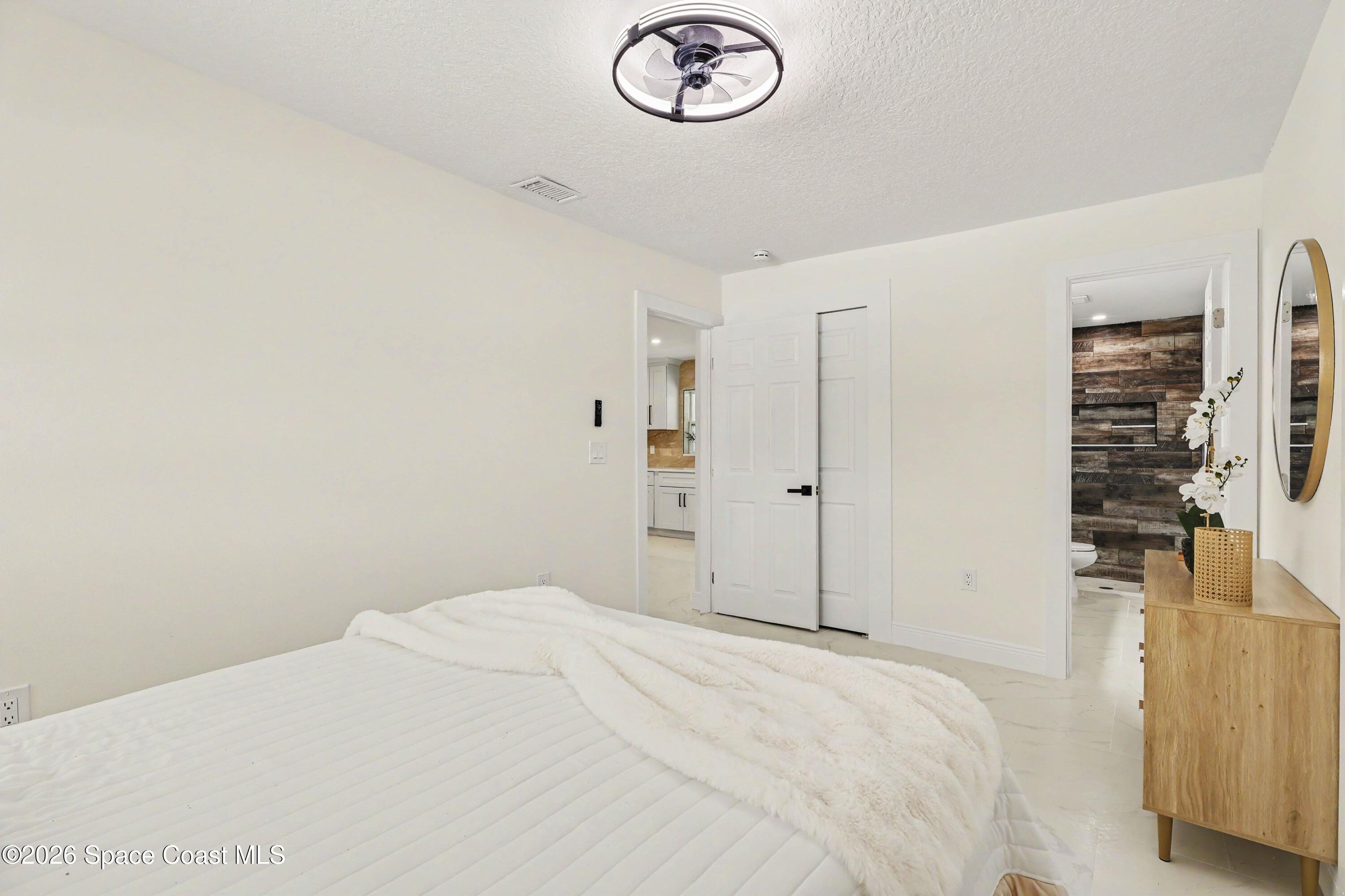 2192 King Richard Road Melbourne, FL 32935 - Photo 11 of 27 014_file_3578