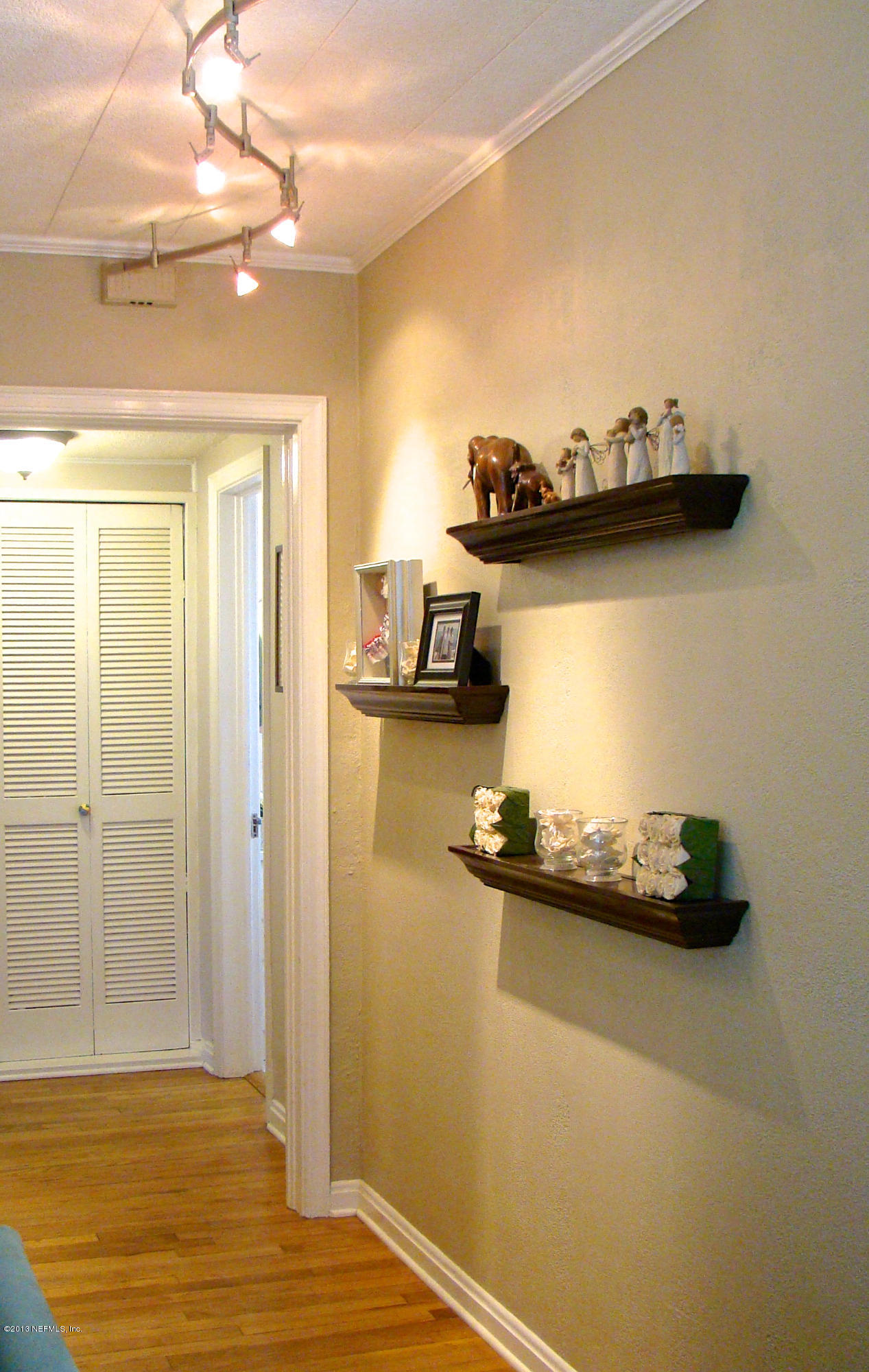 5504 Stetson Road Jacksonville, FL 32207 - Photo 15 of 15 a view of a room with gym equipment