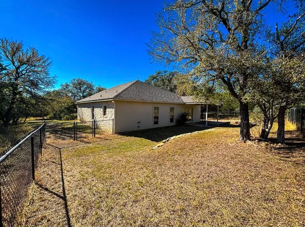 $2,650 | 304 Deer Hollow Drive, Horseshoe Bay, TX 78657