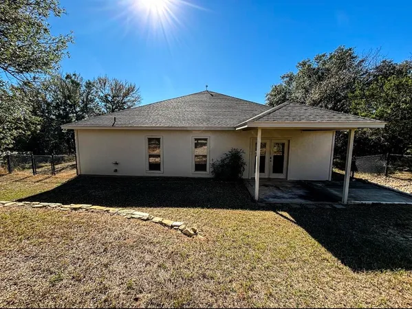 $2,650 | 304 Deer Hollow Drive, Horseshoe Bay, TX 78657