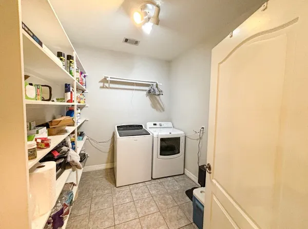 $2,650 | 304 Deer Hollow Drive, Horseshoe Bay, TX 78657