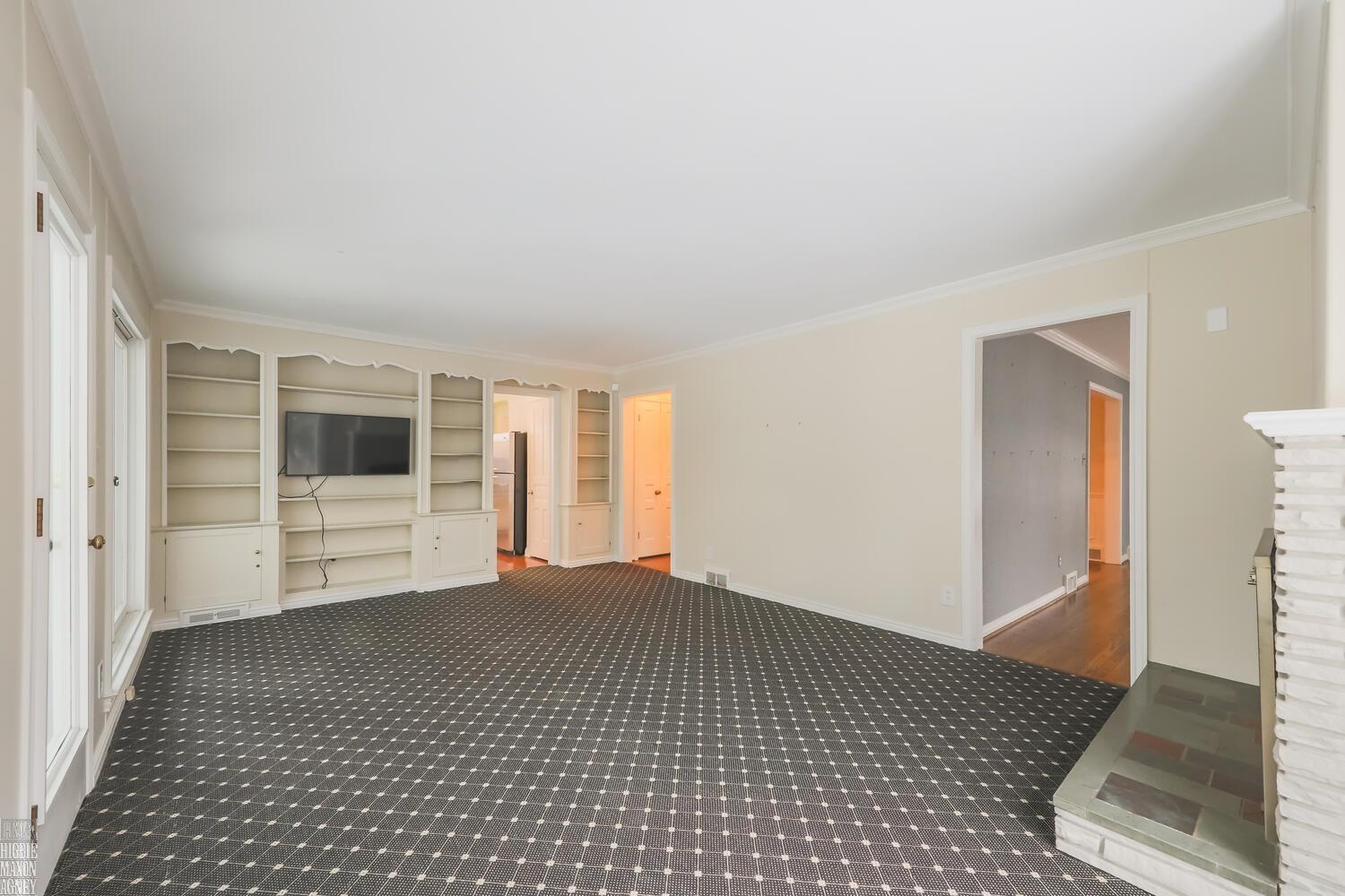 206 Stephens Road Grosse Pointe, MI 48236 - Photo 17 of 44