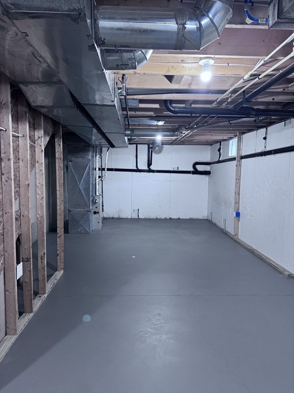 9 Columbia Street, Unit 1 Holyoke, MA 01040 - Photo 13 of 16