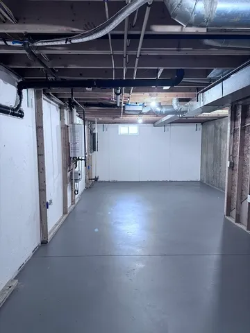 $2,000 | 9 Columbia Street, Unit 1, Holyoke, MA 01040