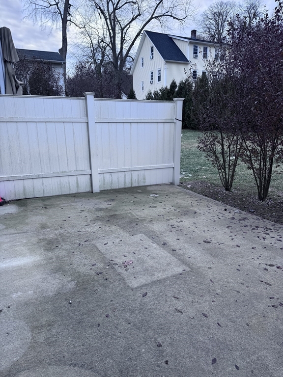 9 Columbia Street, Unit 1 Holyoke, MA 01040 - Photo 16 of 16