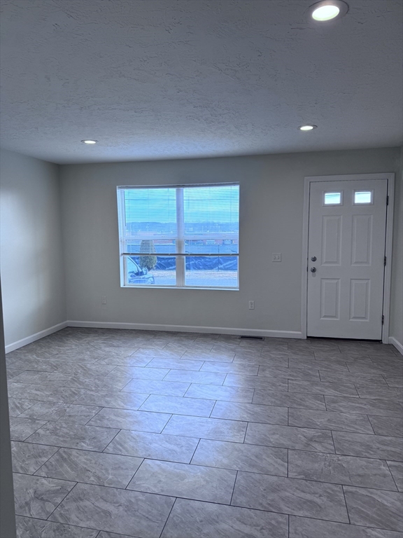 9 Columbia Street, Unit 1 Holyoke, MA 01040 - Photo 7 of 16