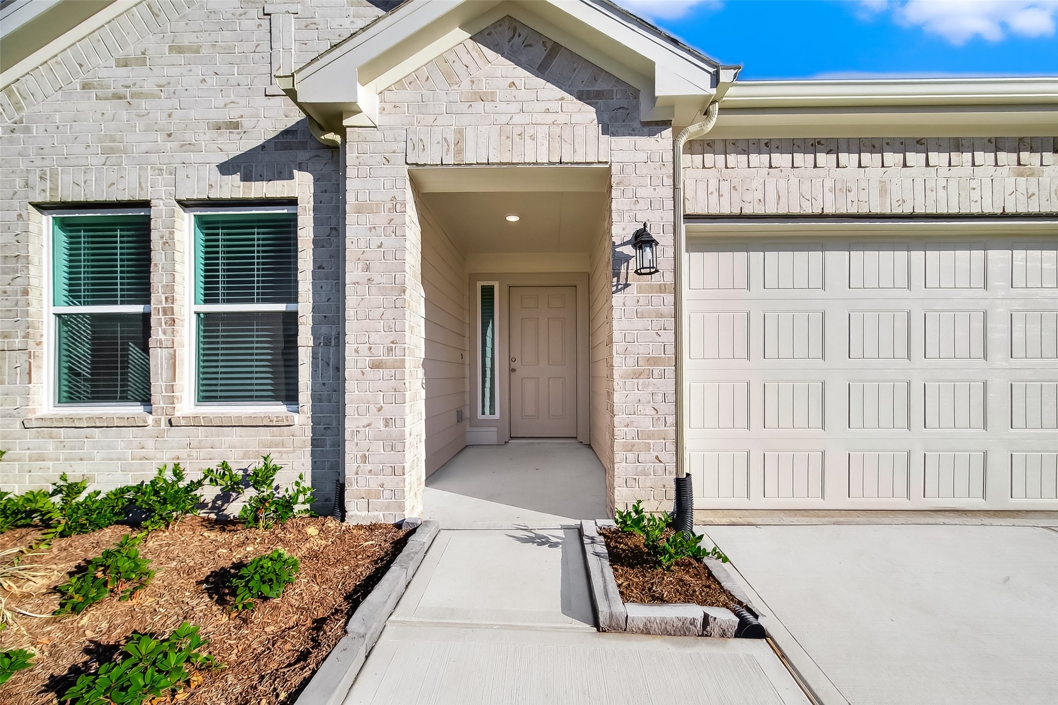 2115 Spring Hollow Drive Baytown, TX 77521 - Photo 4 of 36