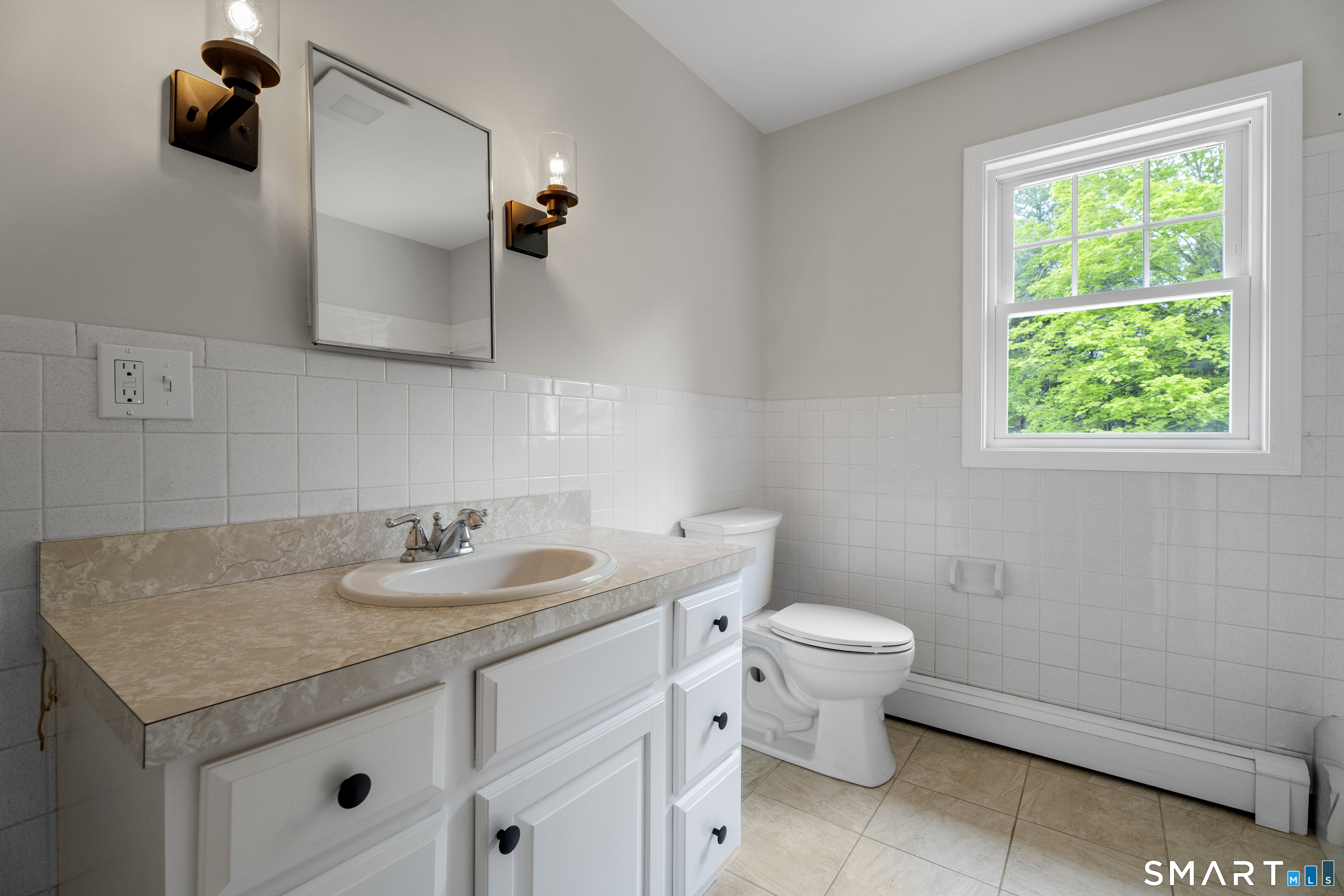 831 Nut Plains Road Guilford, CT 06437 - Photo 15 of 30