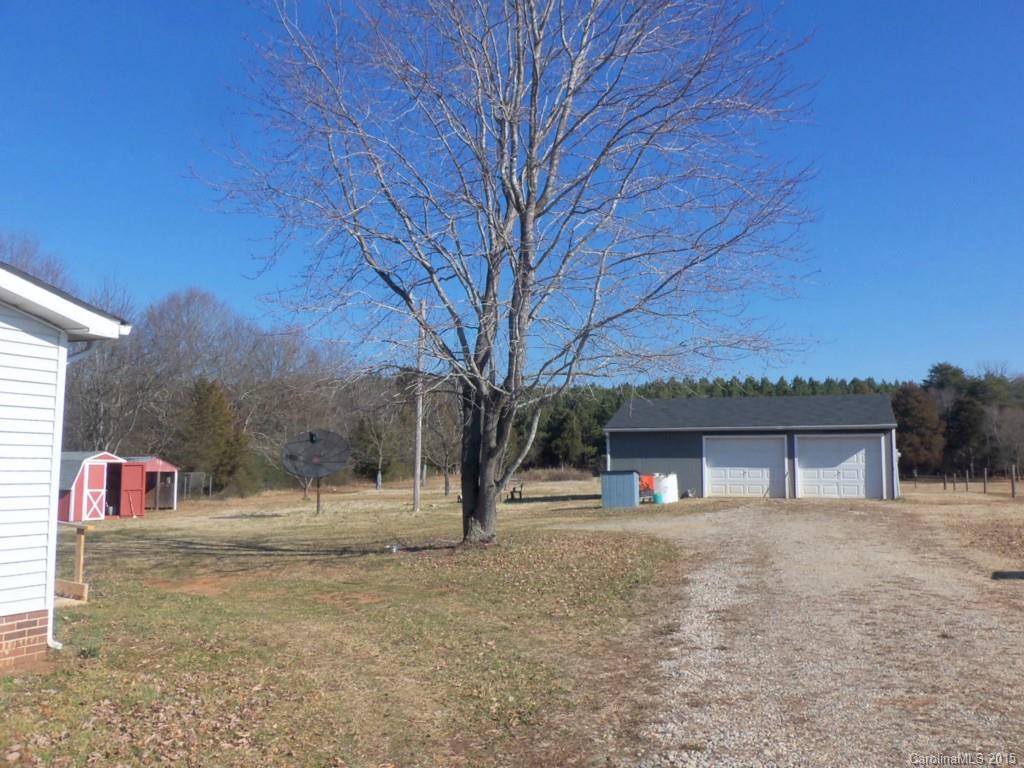 2252 River Road Lincolnton, NC 28092 - Photo 3 of 20 Gallery Image 3