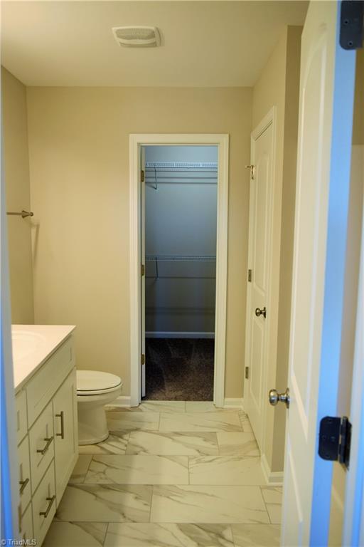 150 Tilly Road Madison, NC 27025 - Photo 20 of 38 Master bath and access to 2nd walk-in closet
