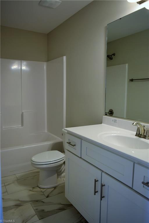 150 Tilly Road Madison, NC 27025 - Photo 25 of 38 2nd full bath on upper level