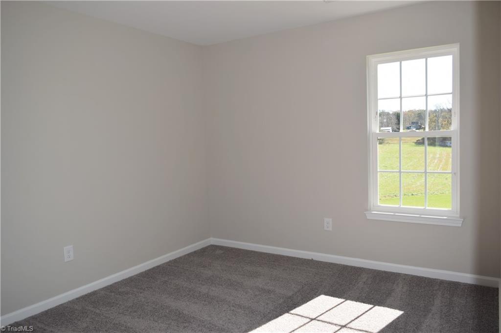 150 Tilly Road Madison, NC 27025 - Photo 26 of 38 3rd bedroom on back