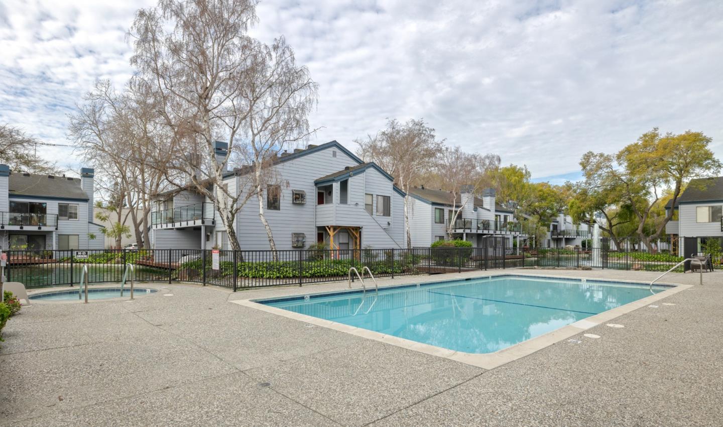 905 West Middlefield Road, Unit 917 Mountain View, CA 94043 - Photo 23 of 26