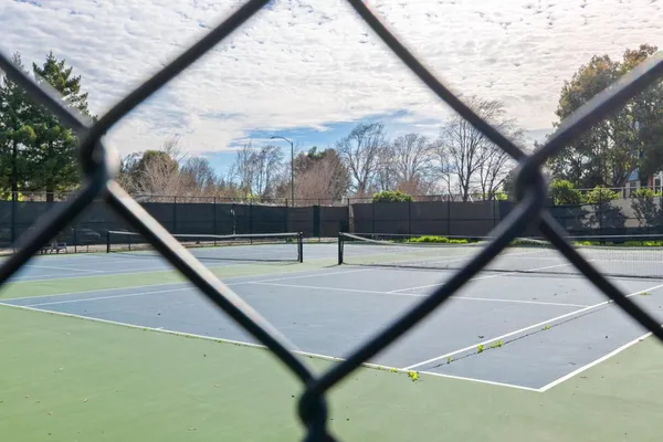 $895,000 | 905 West Middlefield Road, Unit 917, Mountain View, CA 94043