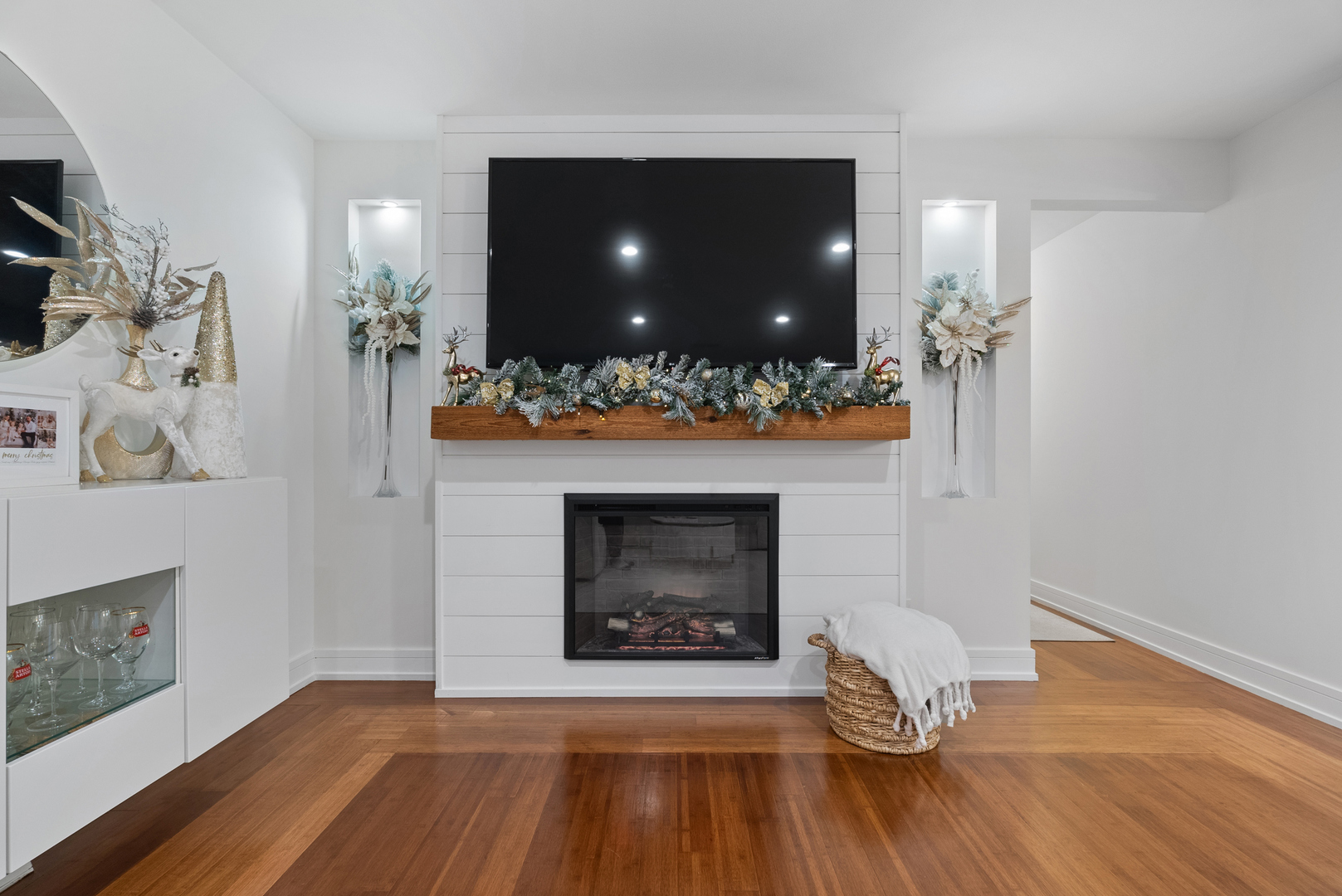8239 Sayre Avenue Burbank, IL 60459 - Photo 12 of 30 a living room with furniture and a fireplace