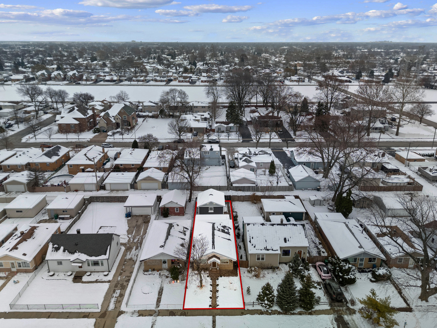 8239 Sayre Avenue Burbank, IL 60459 - Photo 26 of 30 an aerial view of a city