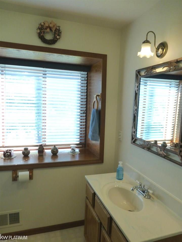 1636 Hessen Road Columbus, MI 48063 - Photo 64 of 90