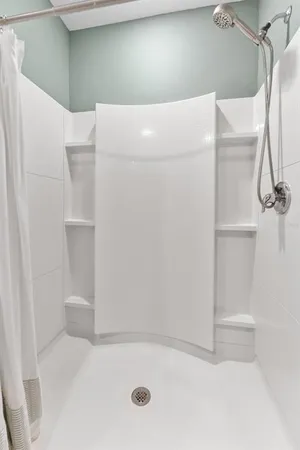 $393,000 | 10918 Trailing Vine Drive, Tampa, FL 33610