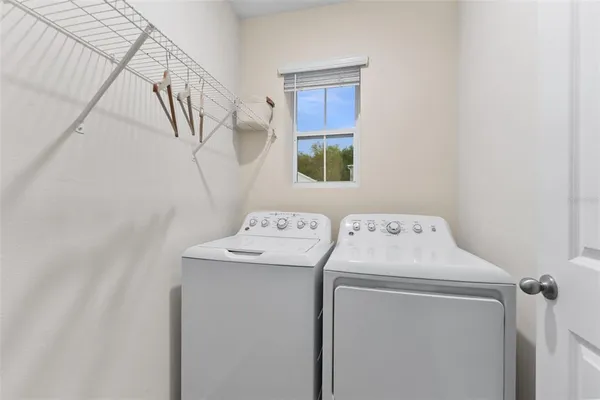 $393,000 | 10918 Trailing Vine Drive, Tampa, FL 33610