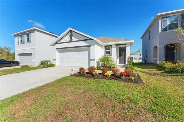 $393,000 | 10918 Trailing Vine Drive, Tampa, FL 33610