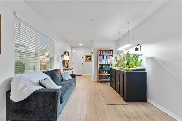 $393,000 | 10918 Trailing Vine Drive, Tampa, FL 33610