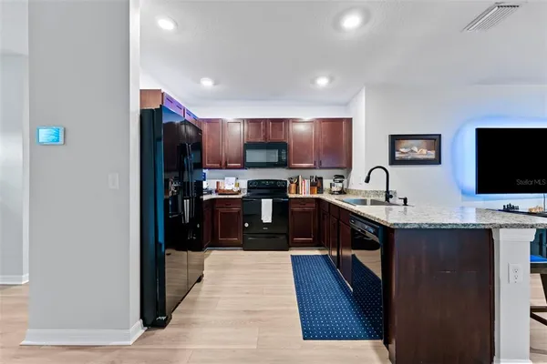 $393,000 | 10918 Trailing Vine Drive, Tampa, FL 33610