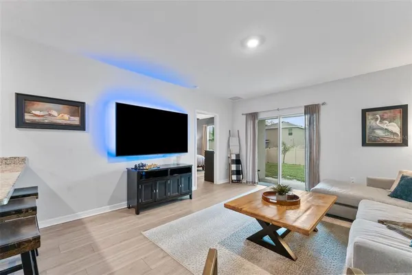 $393,000 | 10918 Trailing Vine Drive, Tampa, FL 33610