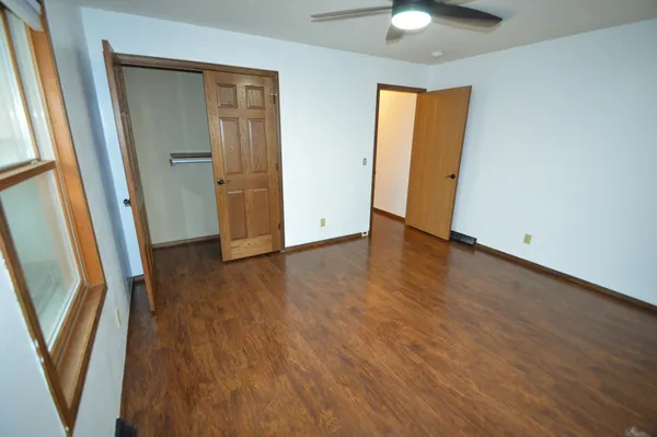 $254,900 | 11709 Co Hwy VV, Cassville, WI 53806