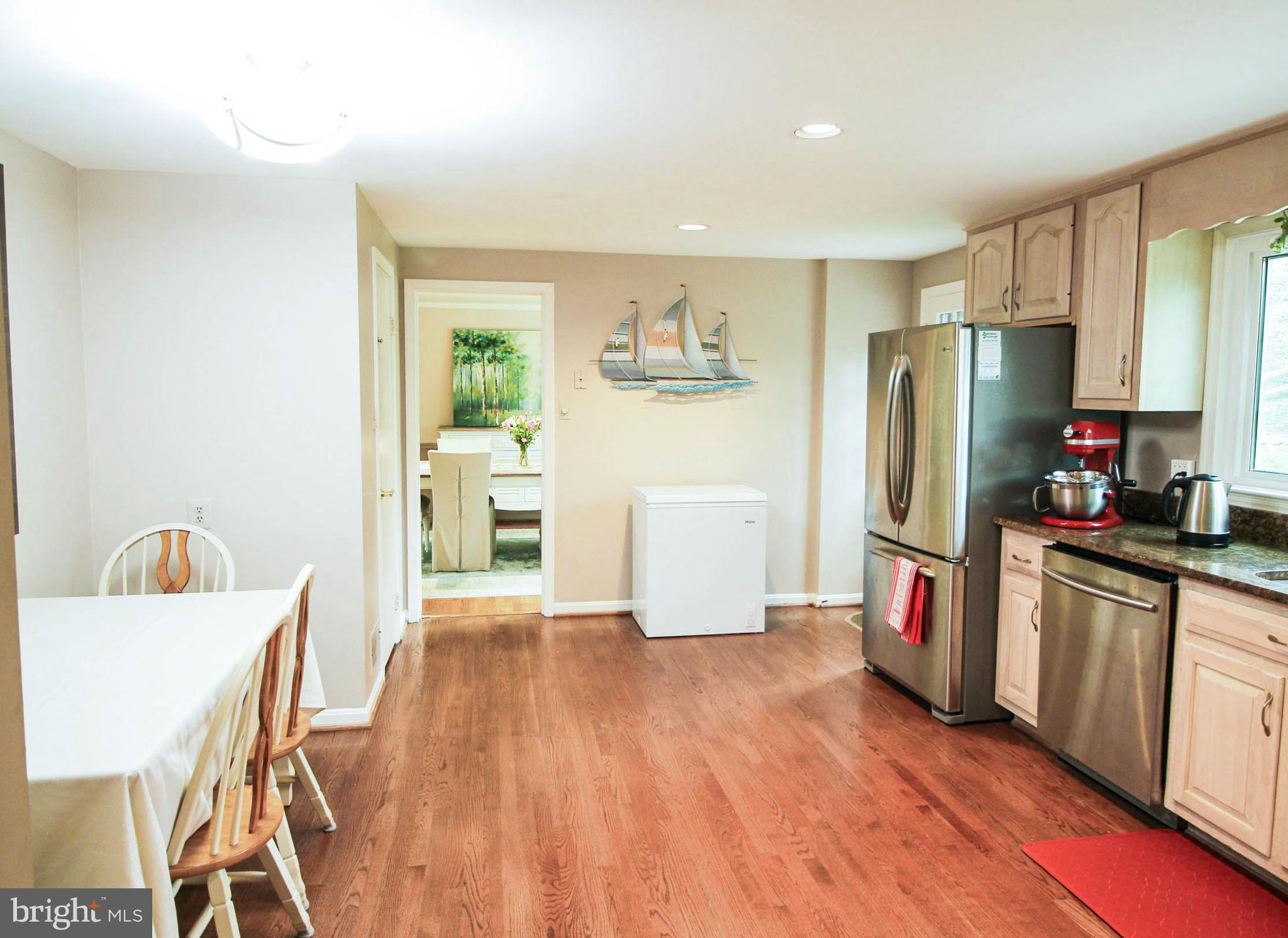 12429 Over Ridge Road Rockville, MD 20854 - Photo 11 of 40