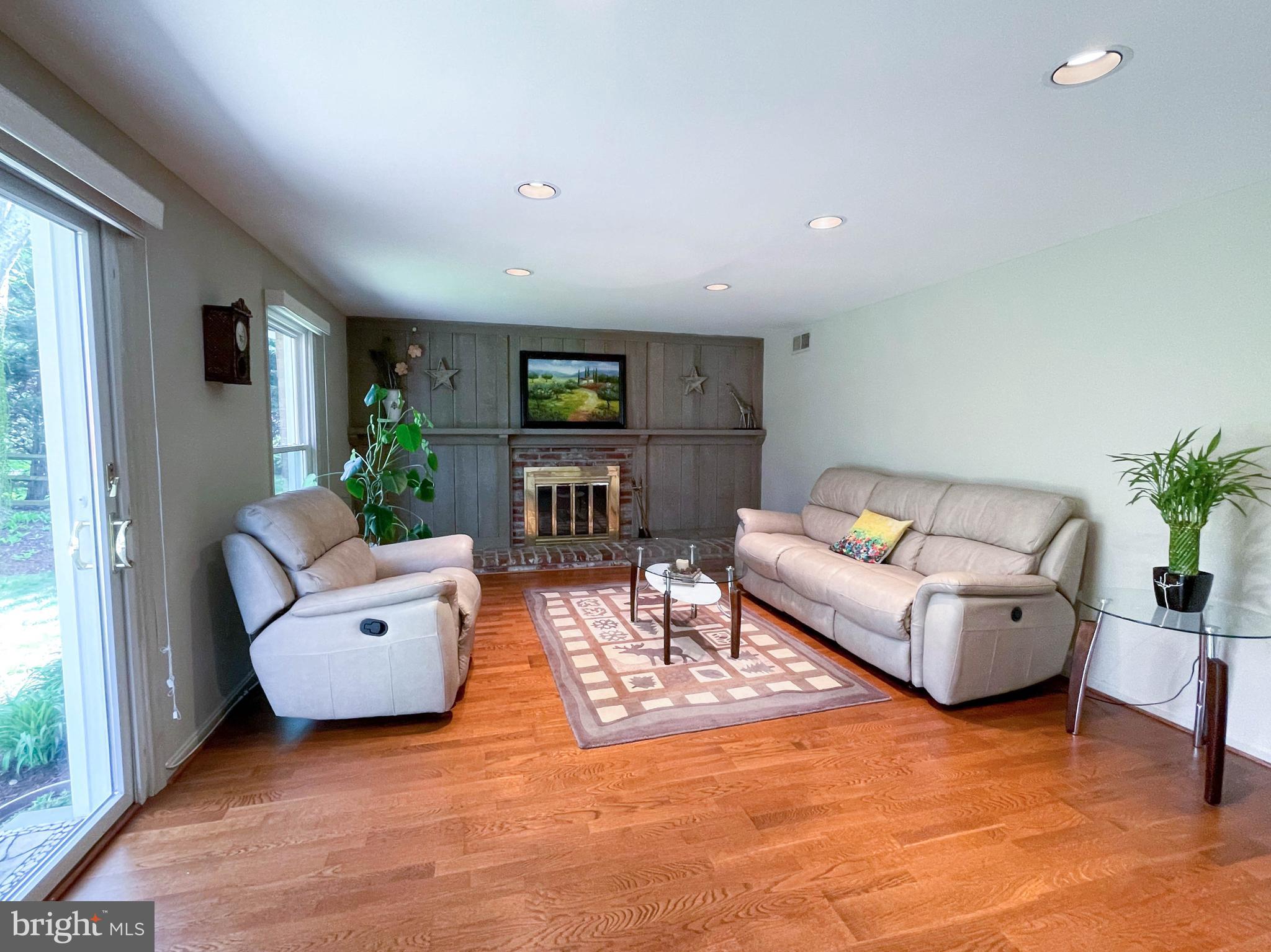 12429 Over Ridge Road Rockville, MD 20854 - Photo 13 of 40