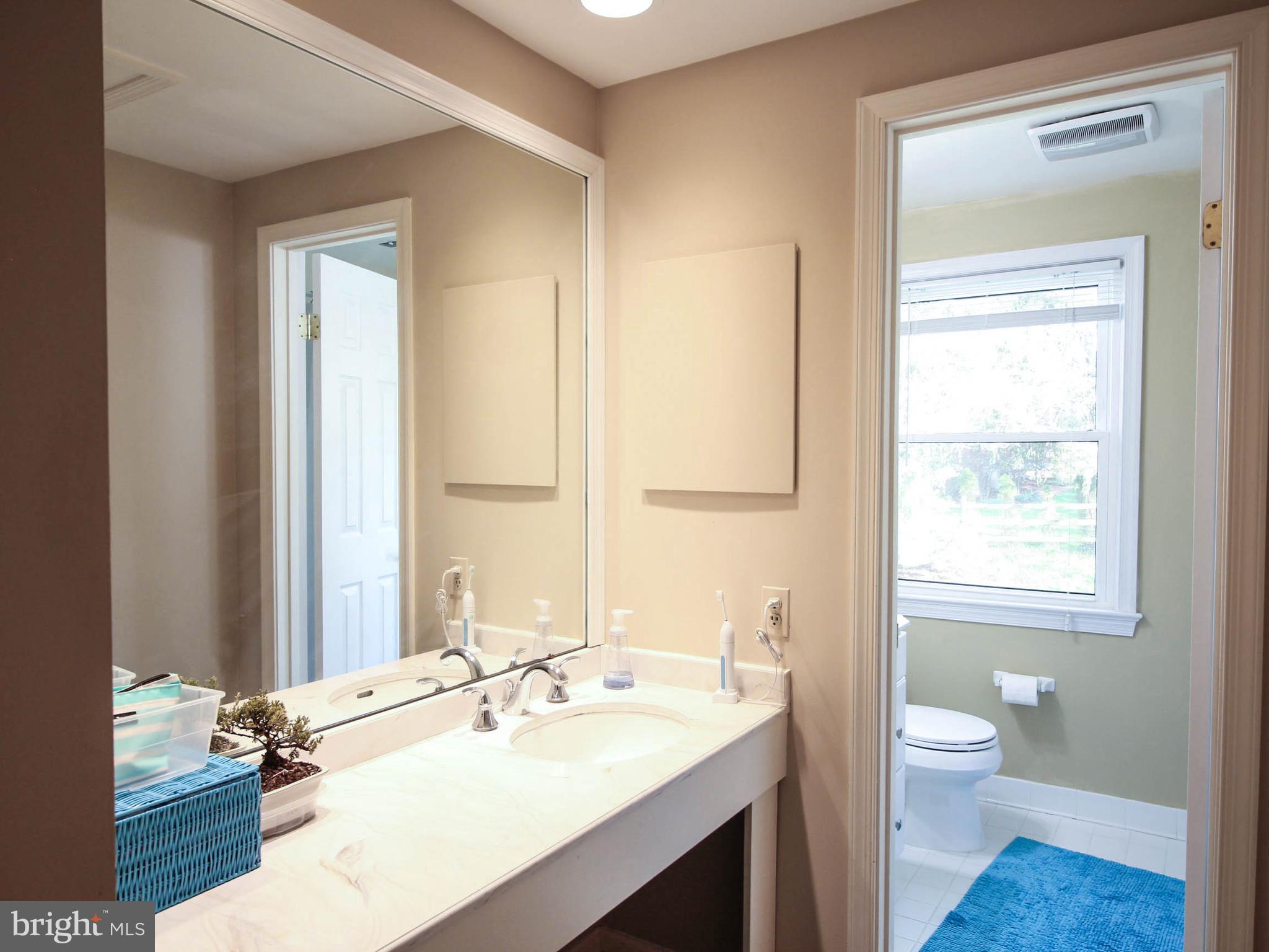 12429 Over Ridge Road Rockville, MD 20854 - Photo 25 of 40