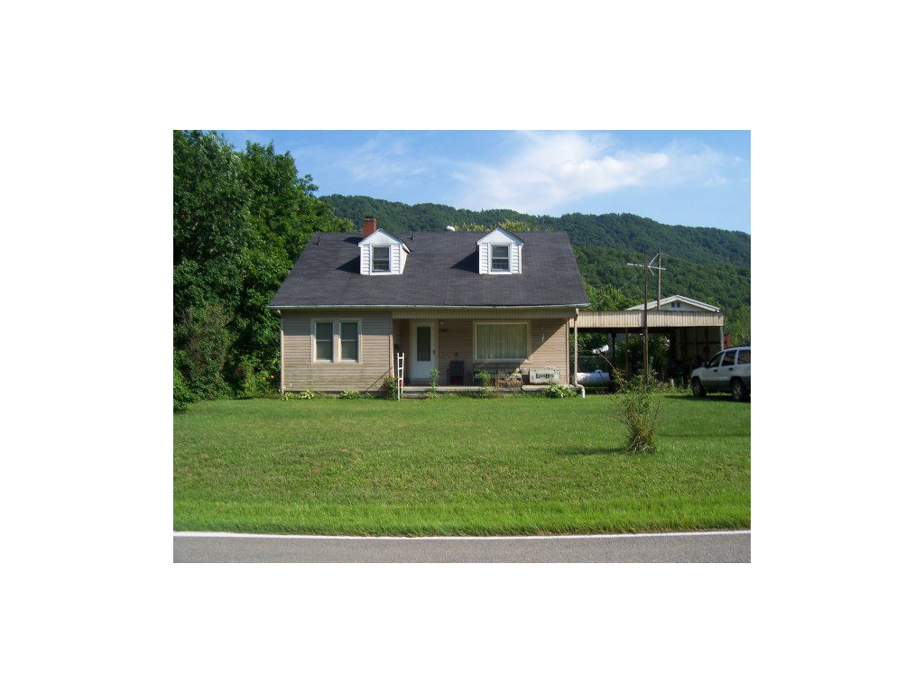 6775 Hayters Gap Road Saltville, VA 24370 - Photo 2 of 13 Photo 2