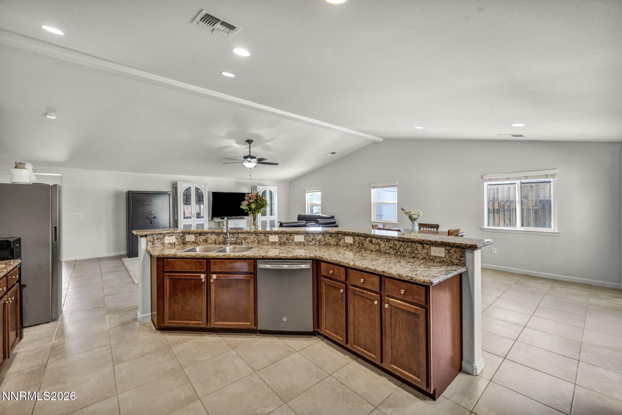 121 Bethpage Road Dayton, NV 89403 - Photo 16 of 32 61-web-or-mls-121-bethpage-rd