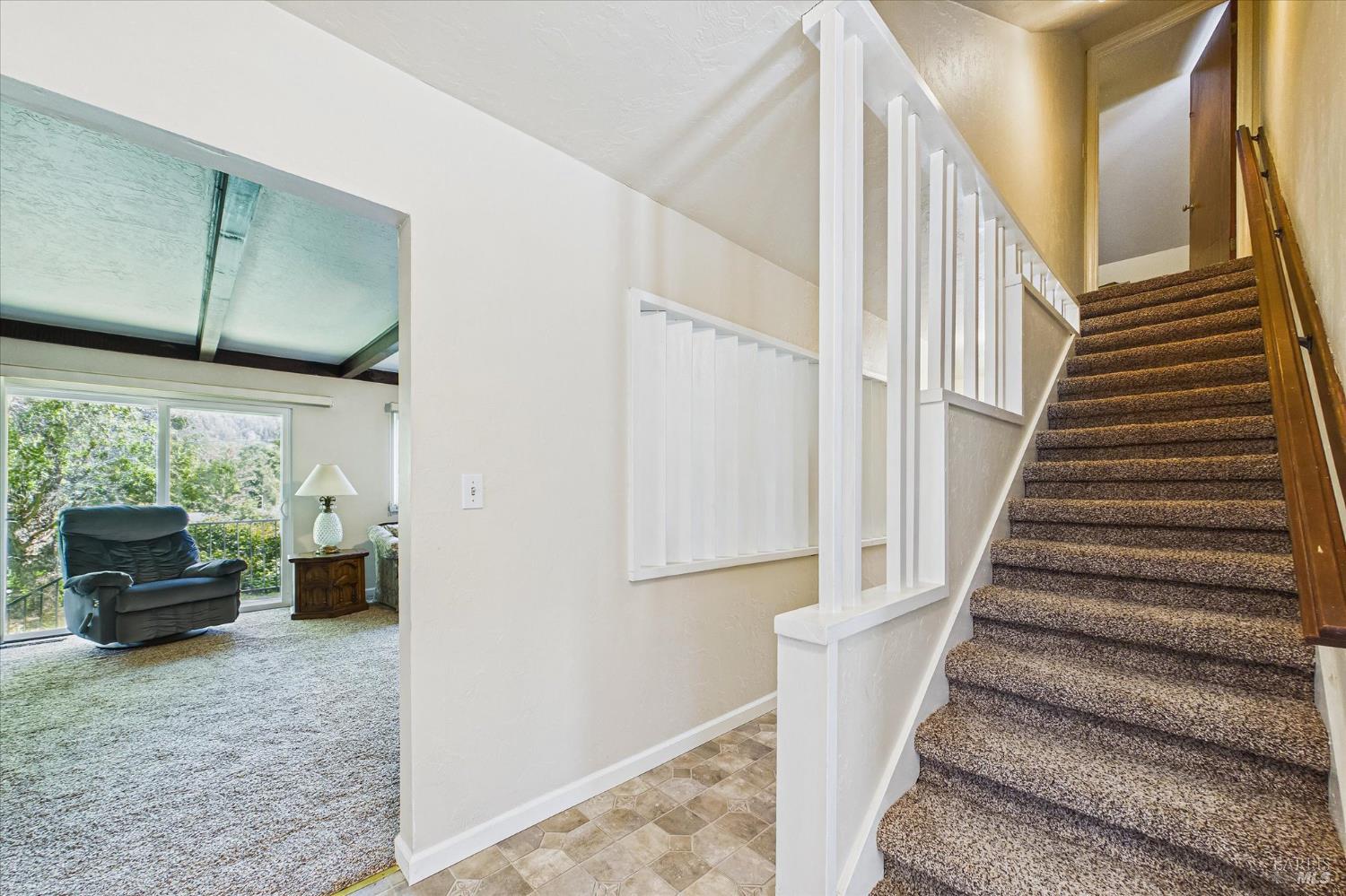 305 Belleview Avenue Rio Dell, CA 95562 - Photo 49 of 76 a view of entryway and hall